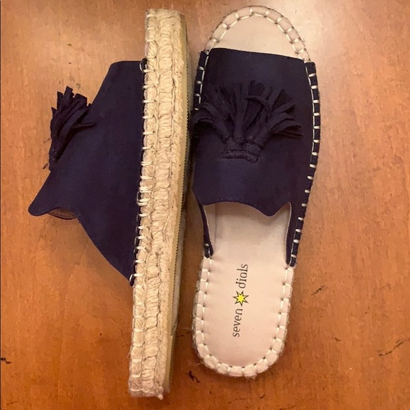 Navy slide, like new - Picture 2 of 5